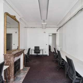 Bureau privé 22 m² 6 postes Location bureau Rue Bleue Paris 75009 - photo 3